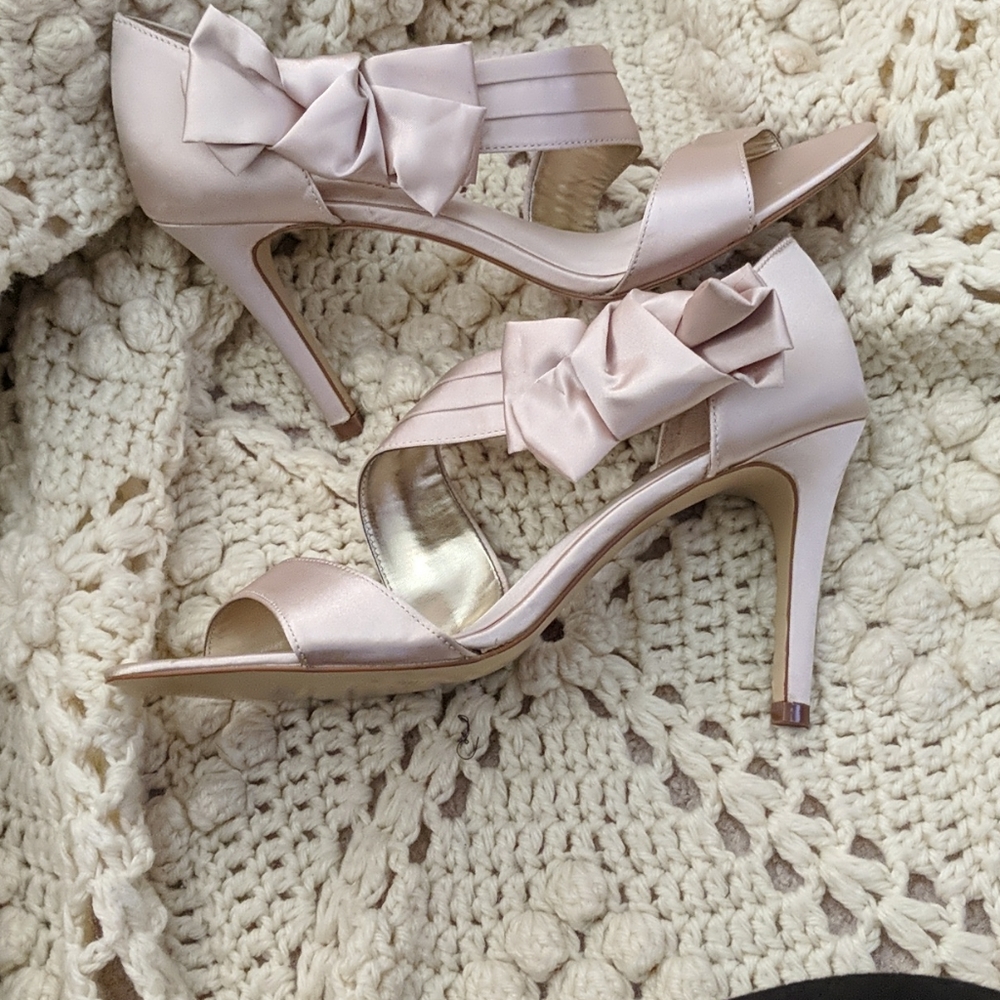 LuLu Townsend high heels satin gold champagne 8.5